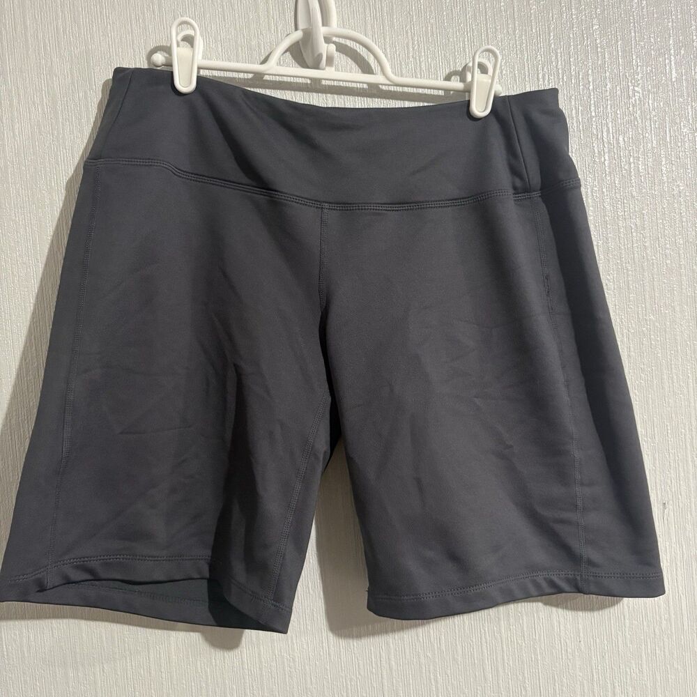 Athleta Grey Biker Shorts Women’s Medium